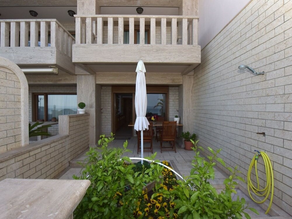 Фото Camellia House Seafront - Nea Potidea