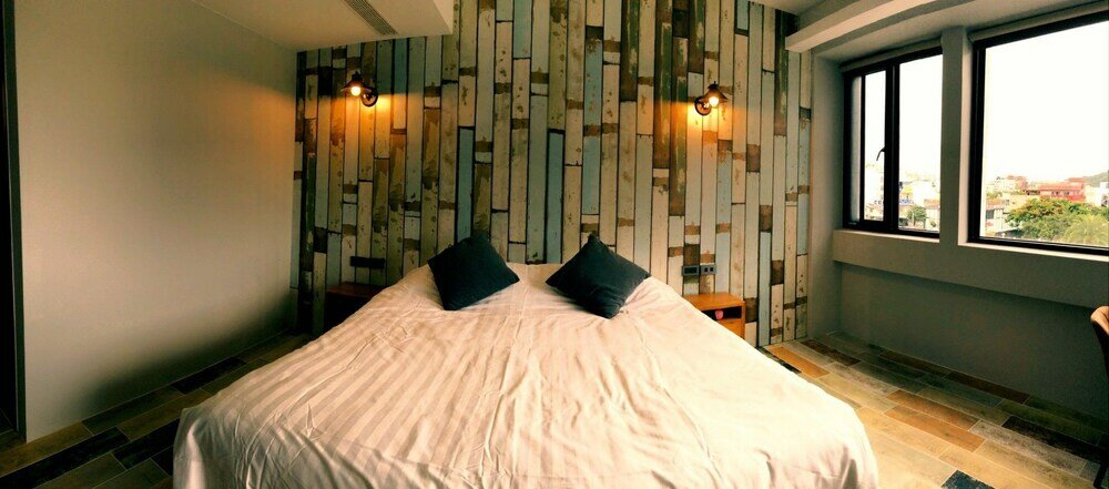 Фото The Upstairs