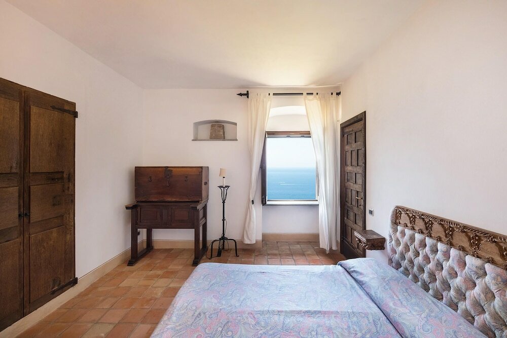 Фото Torre del Saraceno