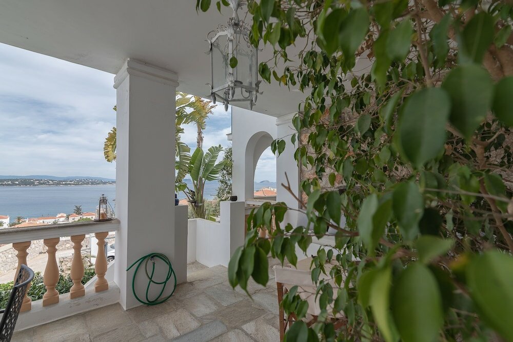 Фото Villa Sonali with Breathtaking Views