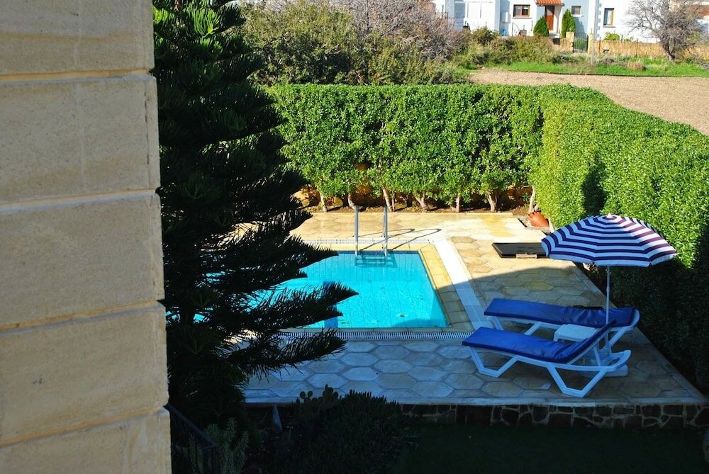 Фото Villa Brooklands by Amy Villas