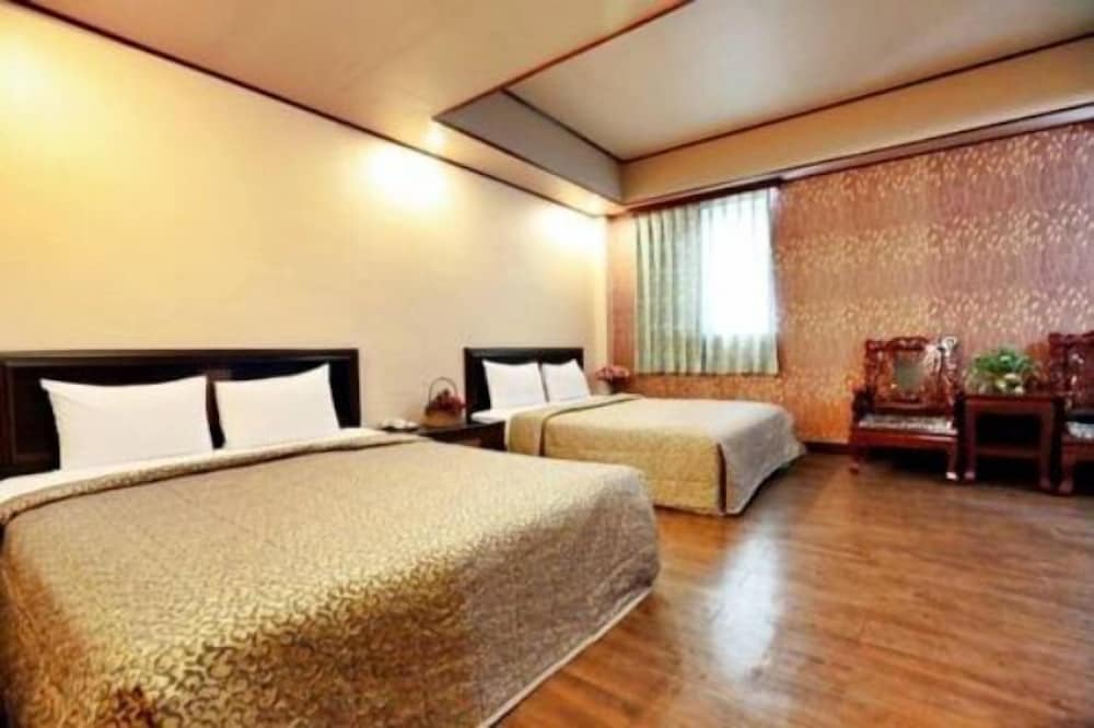 Фото Hotel Lee Chan