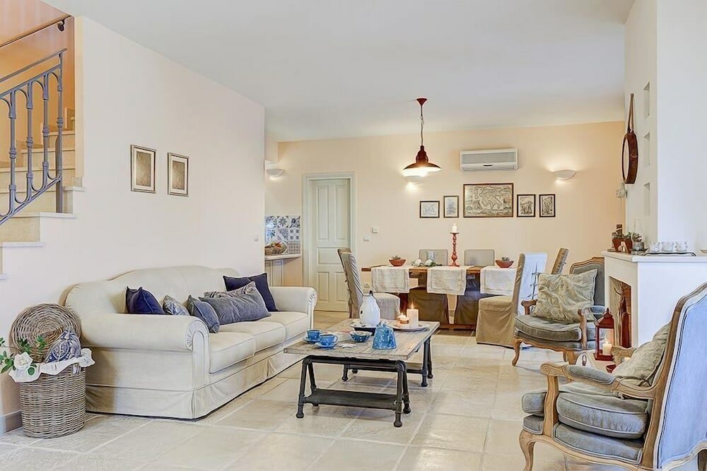 Фото Villa Persephone