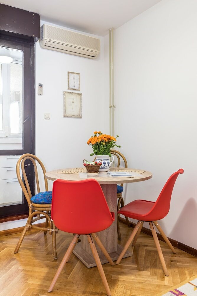 Фото Spacious & Clean Condo near Beach