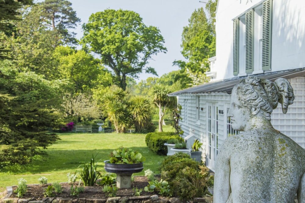 Фото Cedar House Boutique B&b