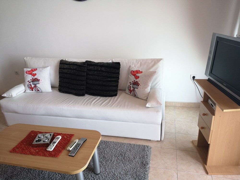 Фото Villa Eros Apartments