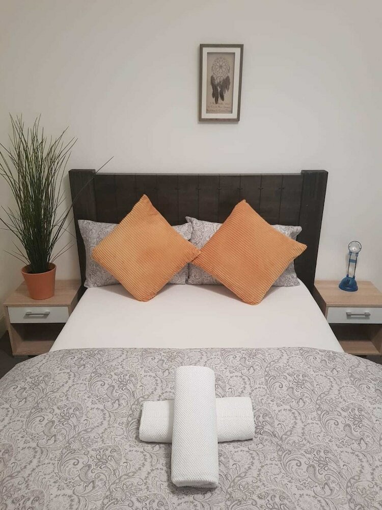 Фото The Duke Apartments