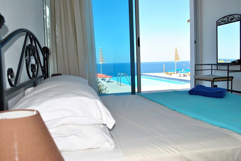 Фото Villa Blue Horizon by Amy Villas