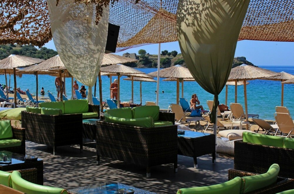 Фото Chrissi Ammoudia