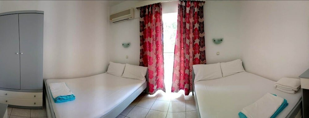 Фото Chrissi Ammoudia