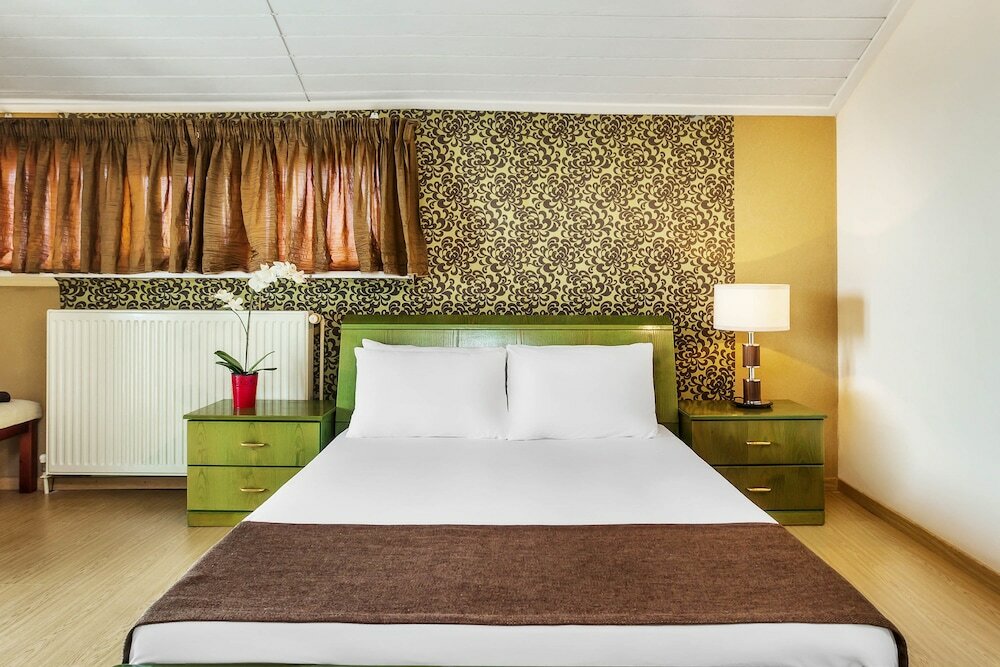 Фото Amfion Hotel