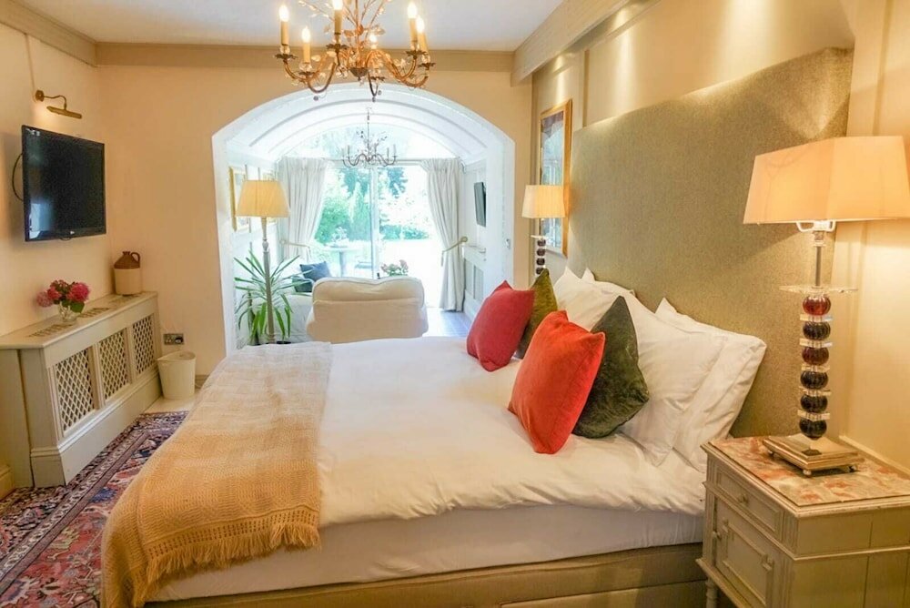 Фото Cedar House Boutique B&b