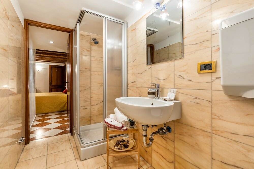 Фото Luxury Venetian Rooms