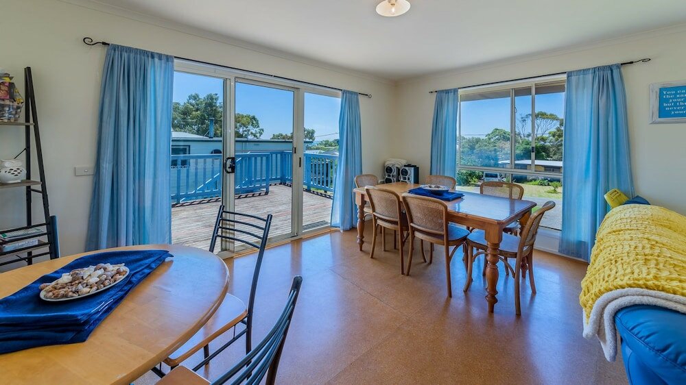 Фото 12 Aloha Ventnor Beach House