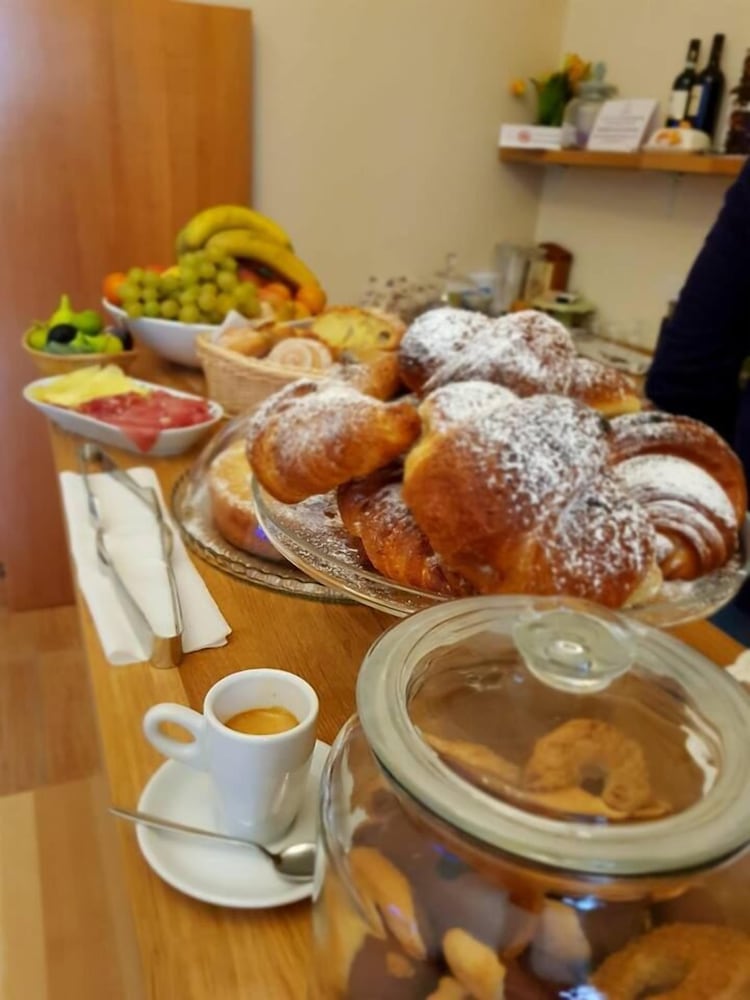 Фото A Casa 28 B&b