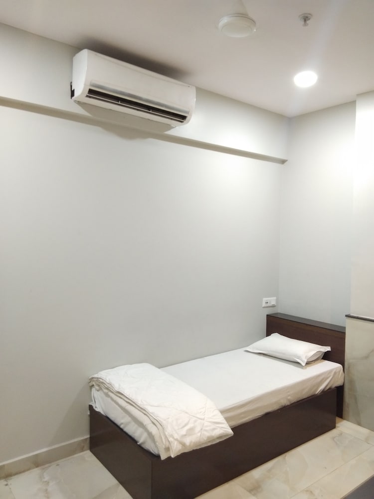 Фото Golden Apple Boutique Hotel