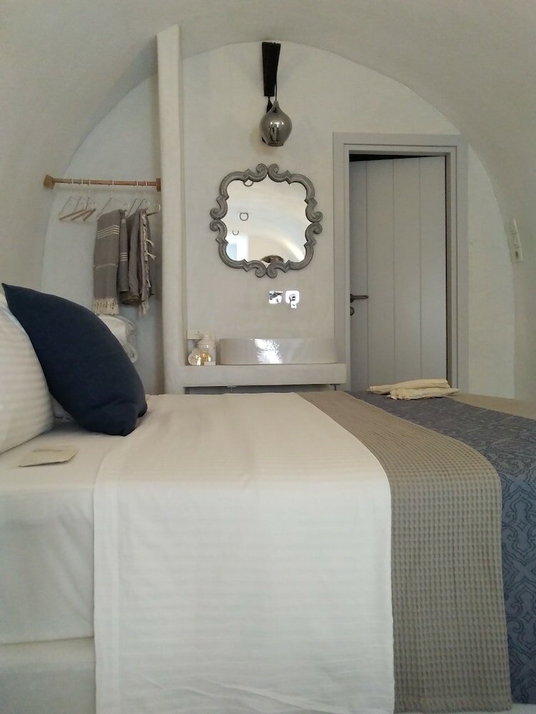 Фото Esperia Luxury Suites