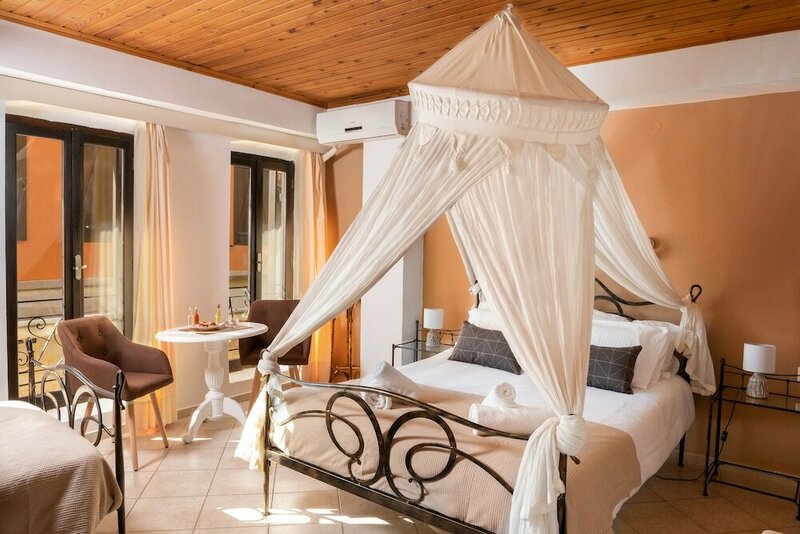 Гостиница Artemis Rooms Chania в Ханье