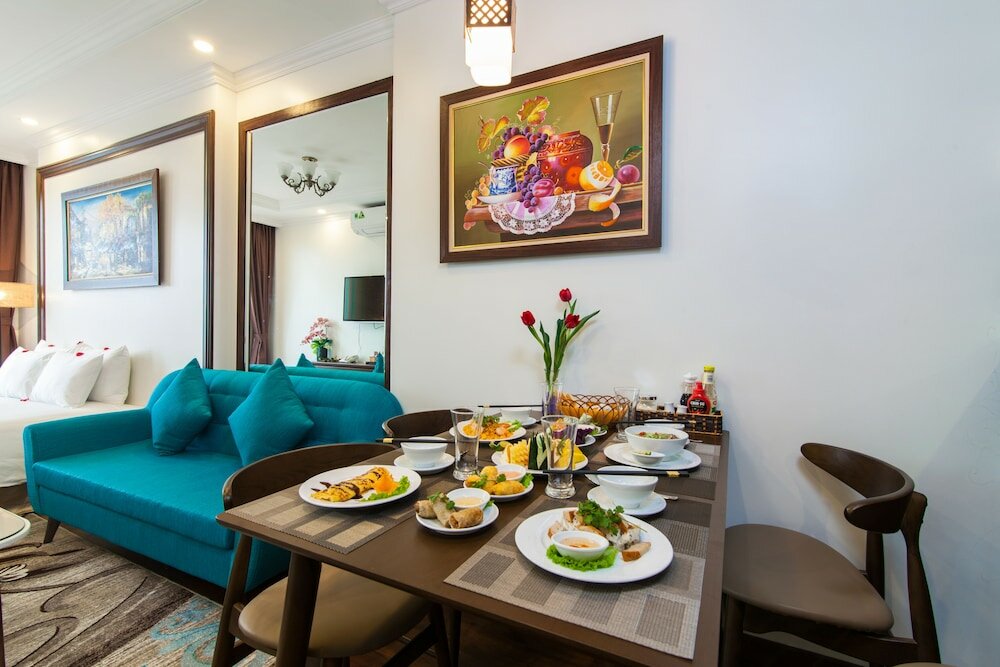 Фото Hanoi Central Hotel & Residences