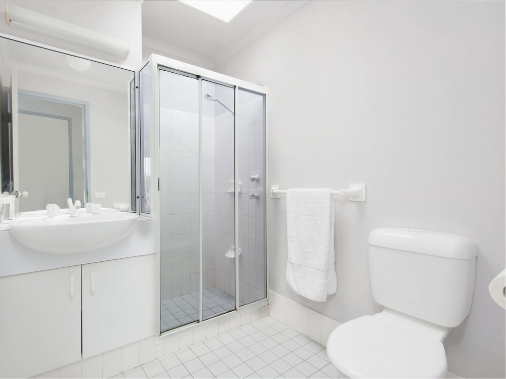 Фото 9 Cirrus at Fingal Bay