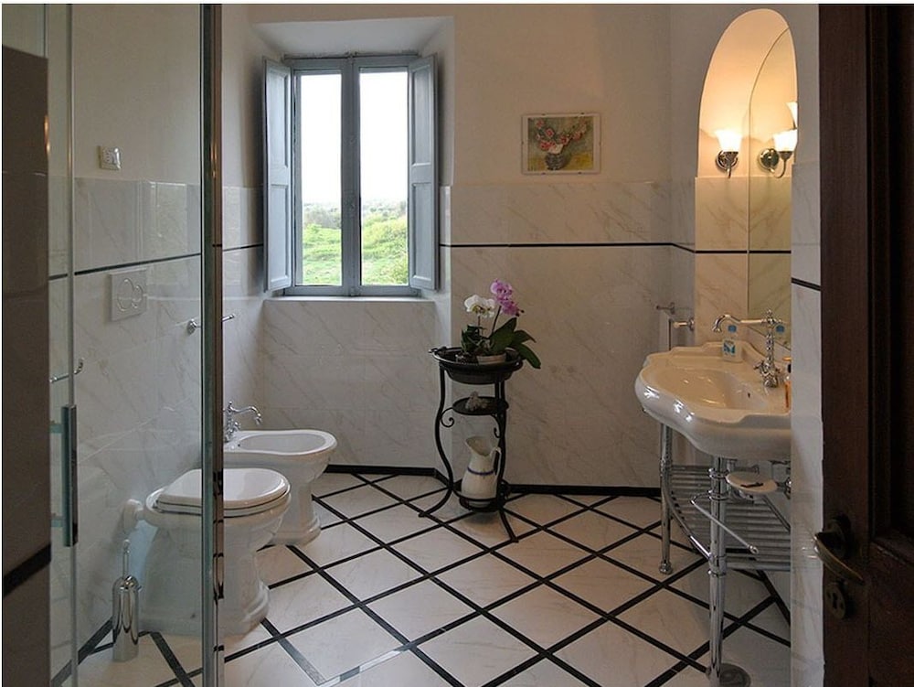 Фото Agriturismo Borgo il Ducato