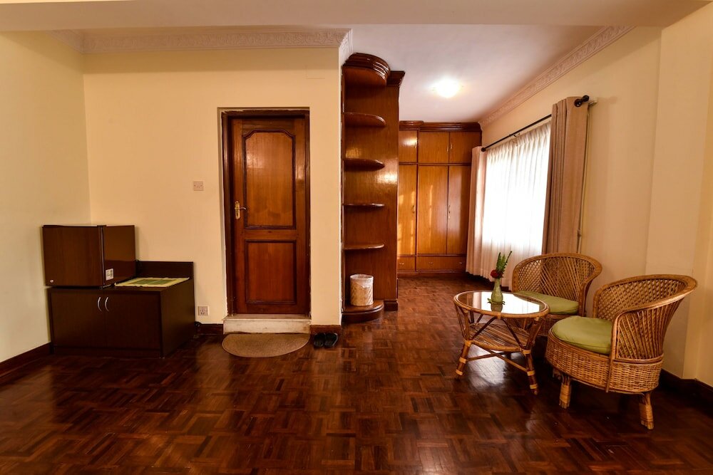 Фото Suburb Cafe & Inn