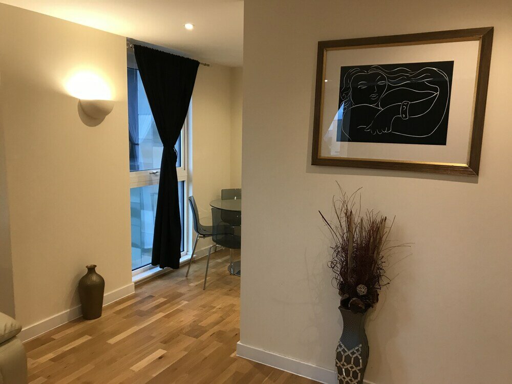 Фото Chelmsford Serviced Apartments