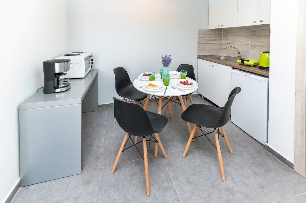 Фото Jonathan City Apartments