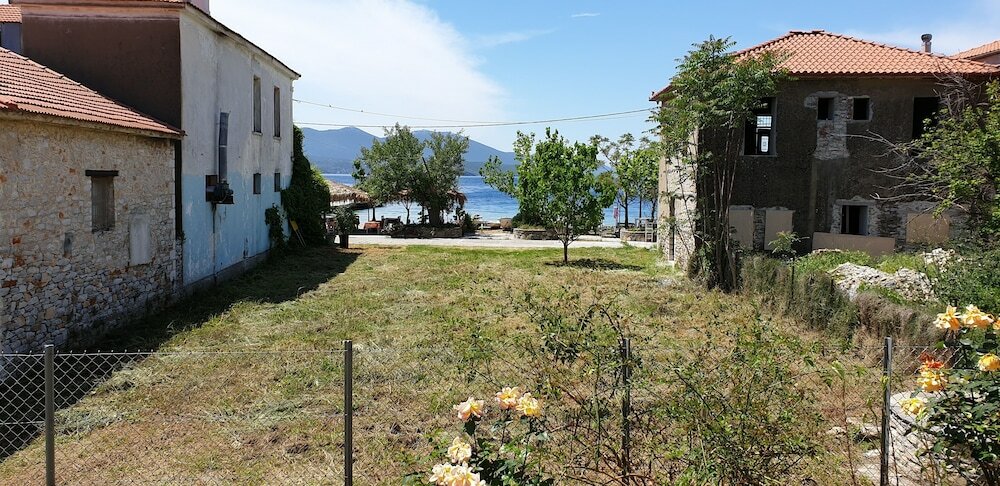 Фото Zmas Studios