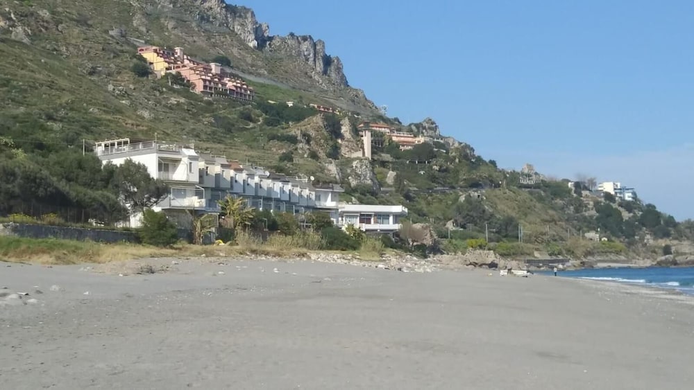 Фото Movida Sea Forza D'Agrò - Taormina