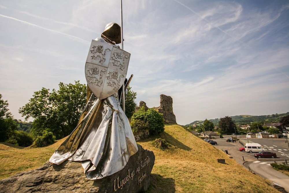 Фото The Castle Hotel