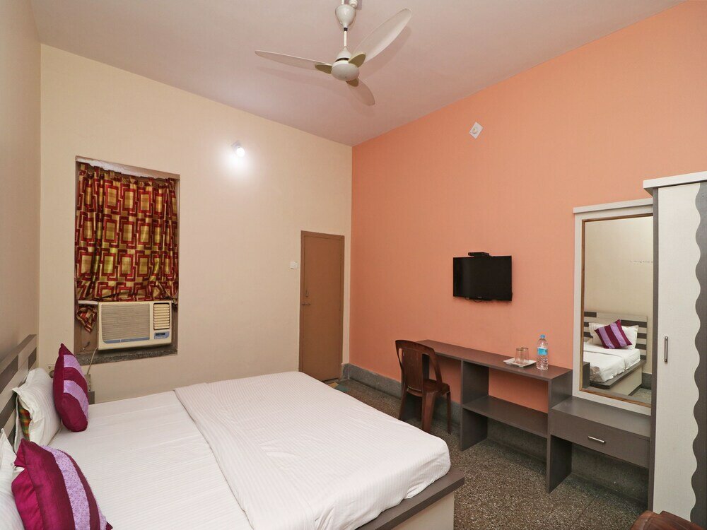 Фото Hotel Saraogi