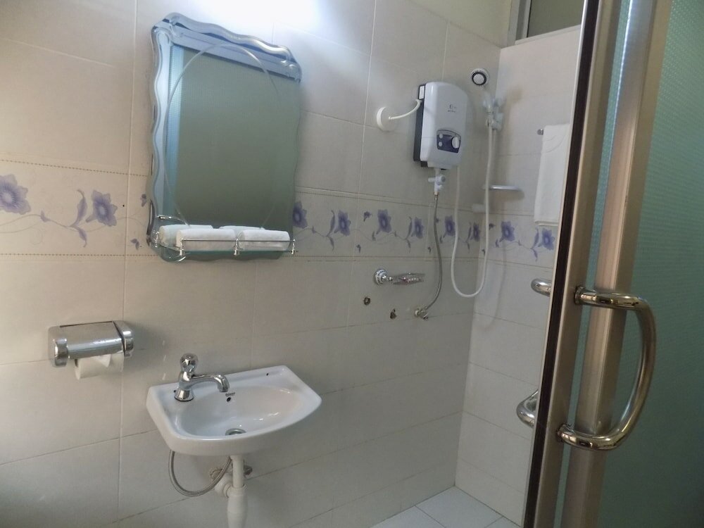 Фото Jarin Hotels