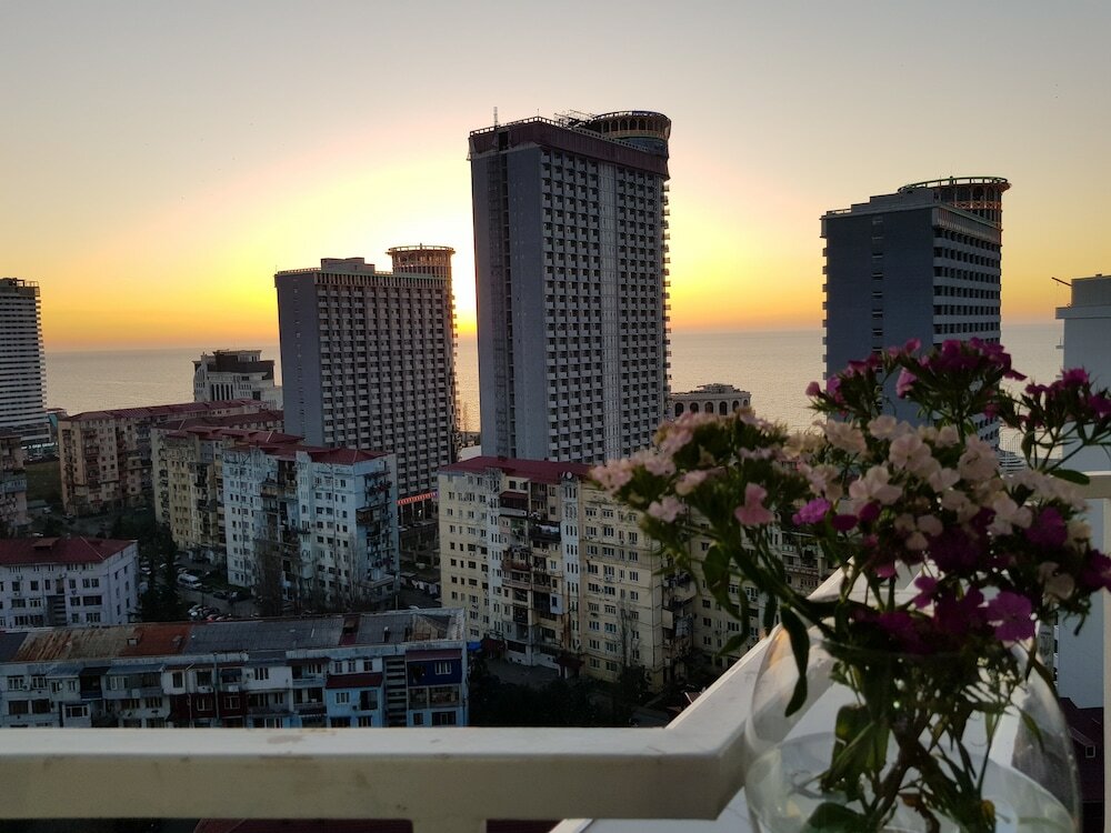 Фото Апартаменты Batumi Real Lux