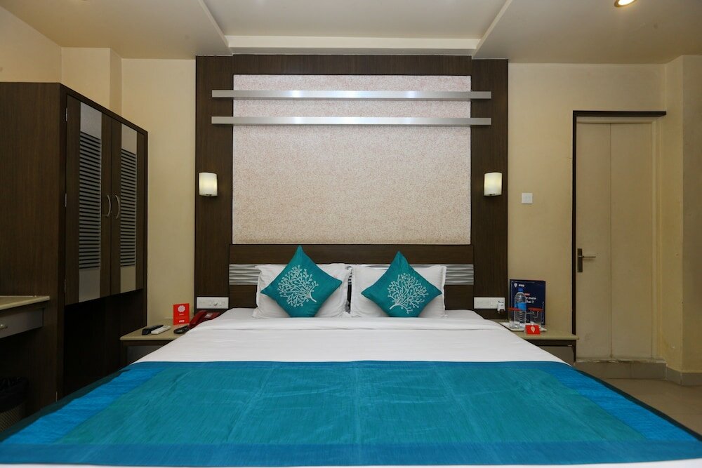 Фото Oyo 5319 Hotel Navaratna