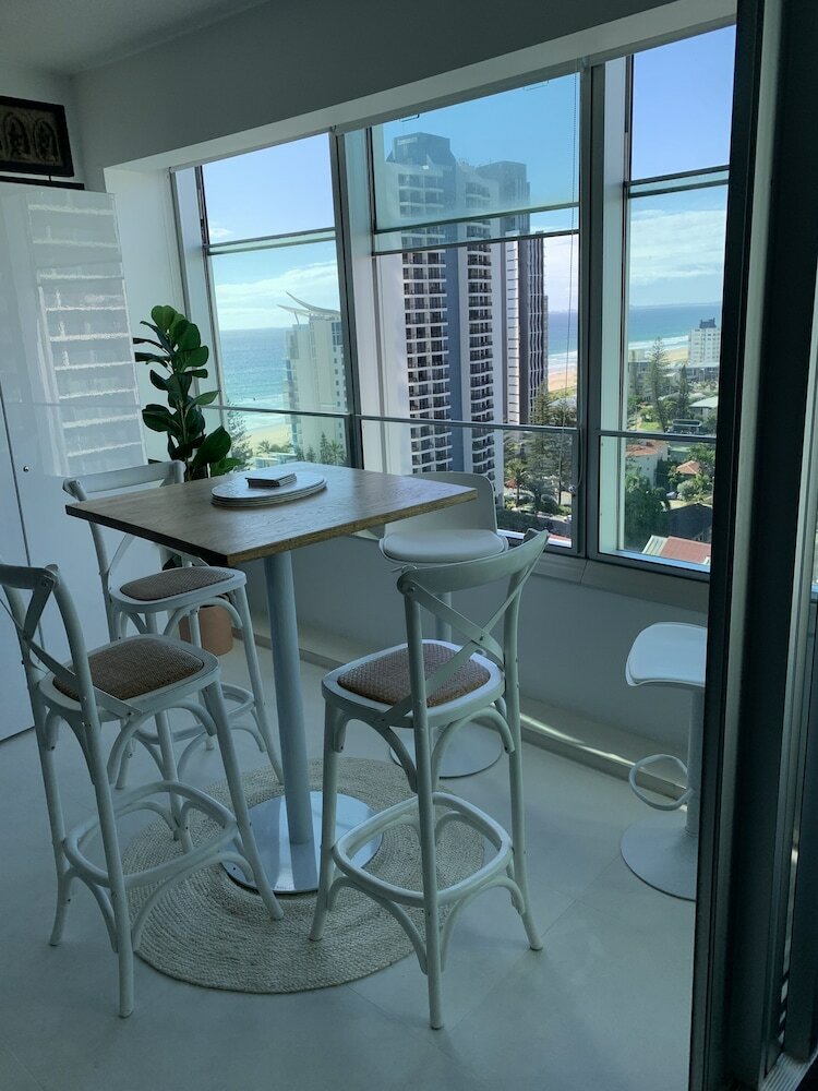 Фото Upmarket Apartment at Beach