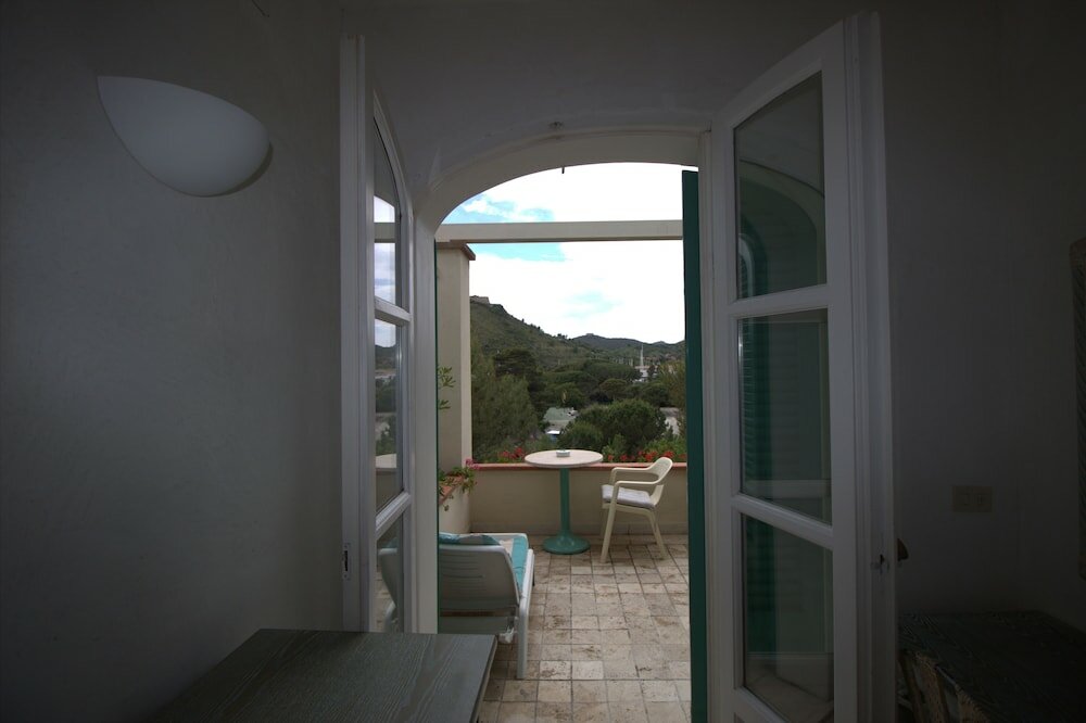 Фото Hotel Villa Portuso