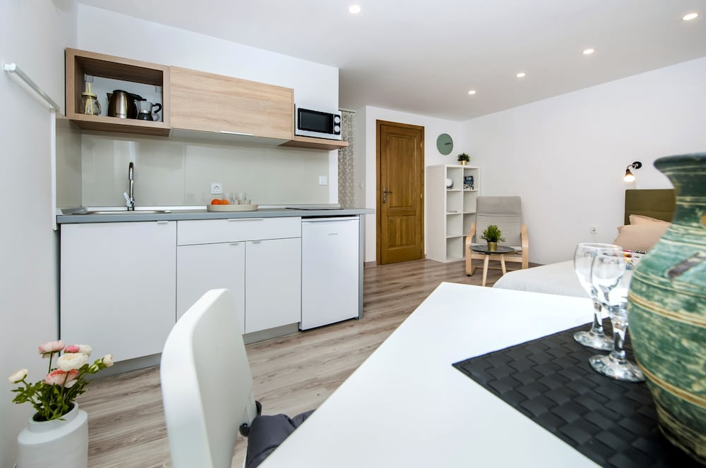 Фото Pisinium Studios