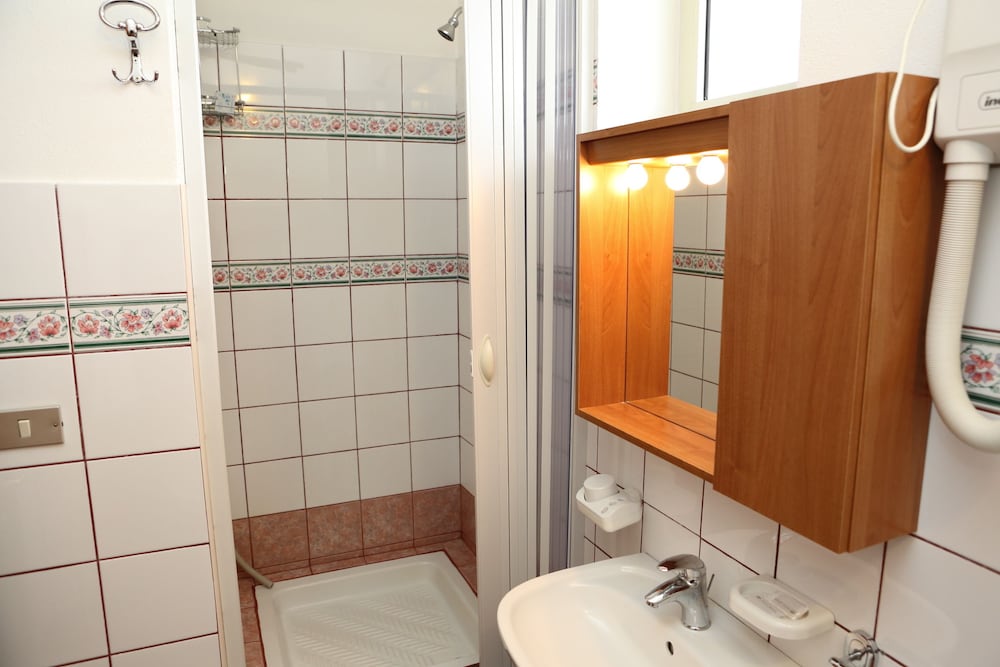 Фото Hotel Supersonik