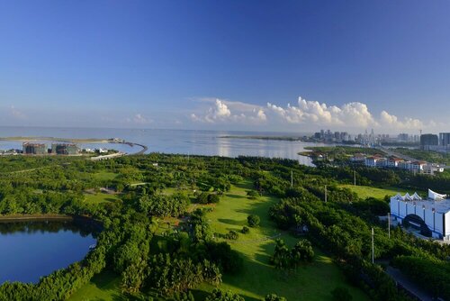 Гостиница Baohua Harbour View Hotel в Хайкоу