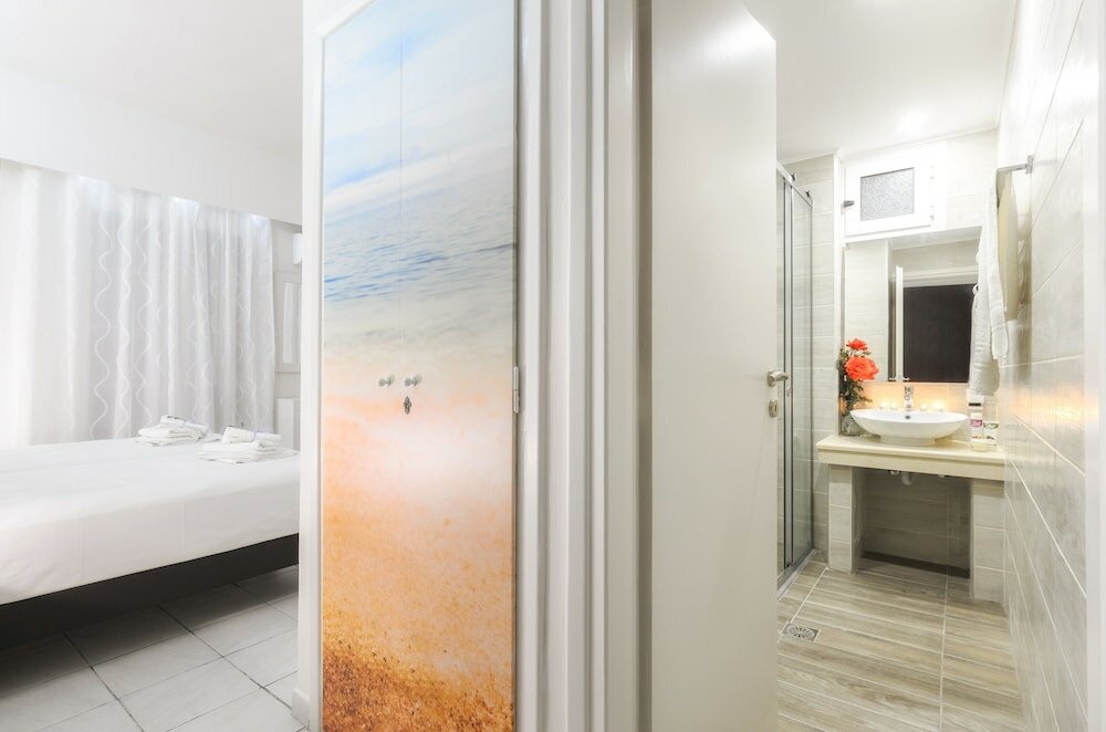 Фото Mouria Studios & Apartments