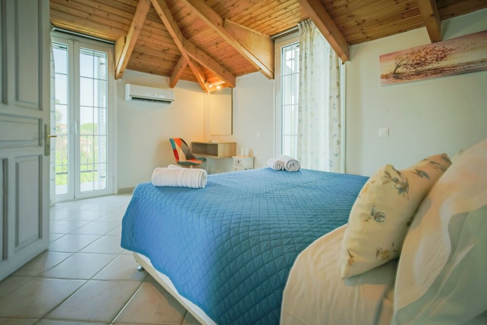 Фото Porto Gerakas Villas