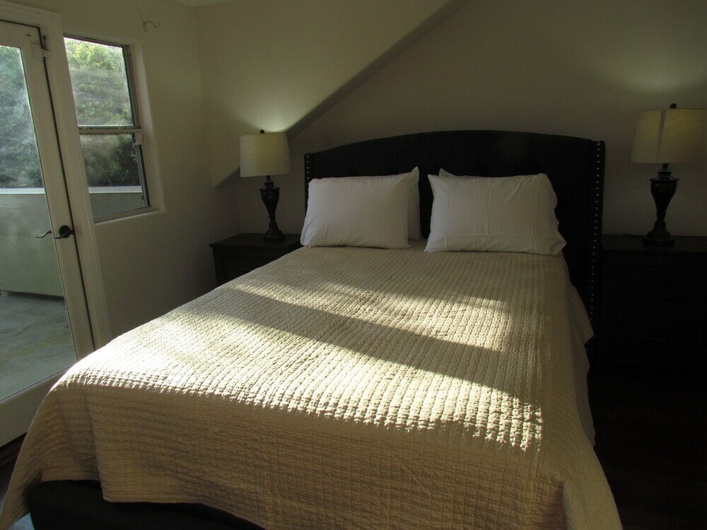 Фото 2 Floors House with Pool and Huge Relax