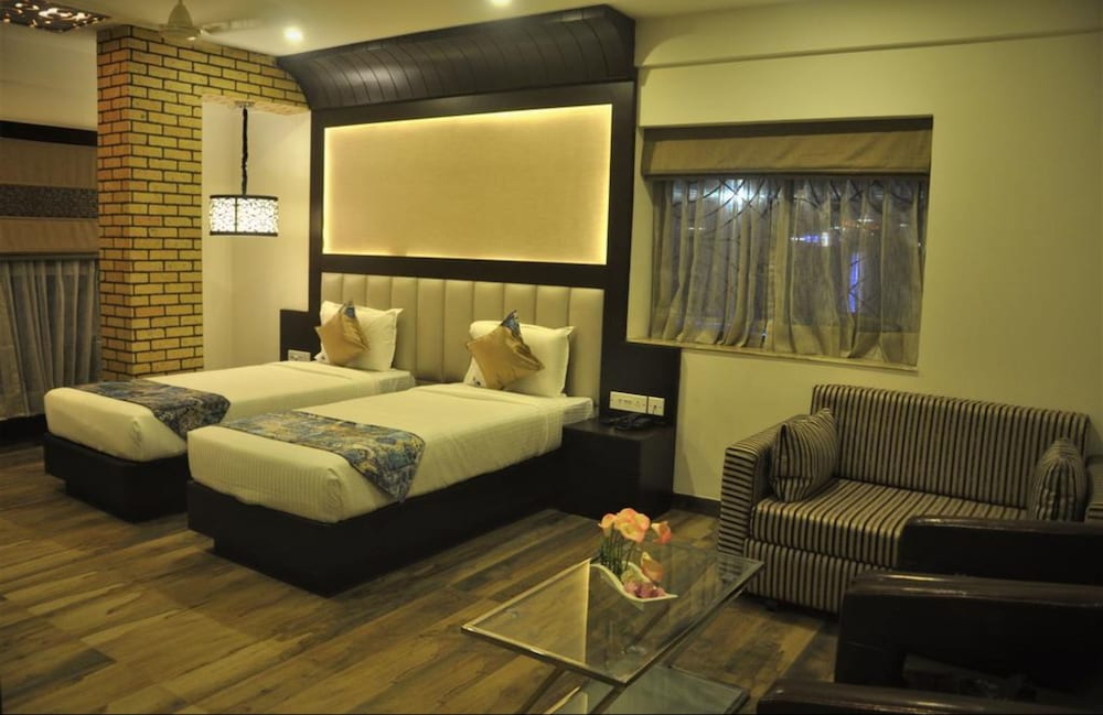 Фото Hotel Ivory Inn