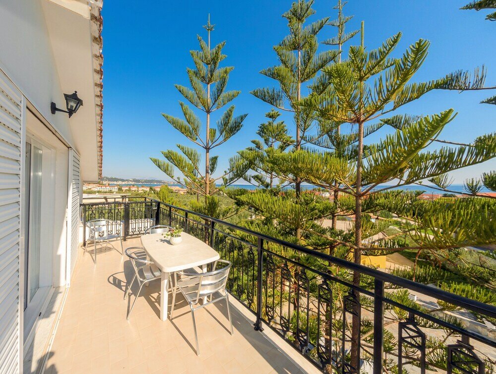 Фото Denise Studios & Apartments