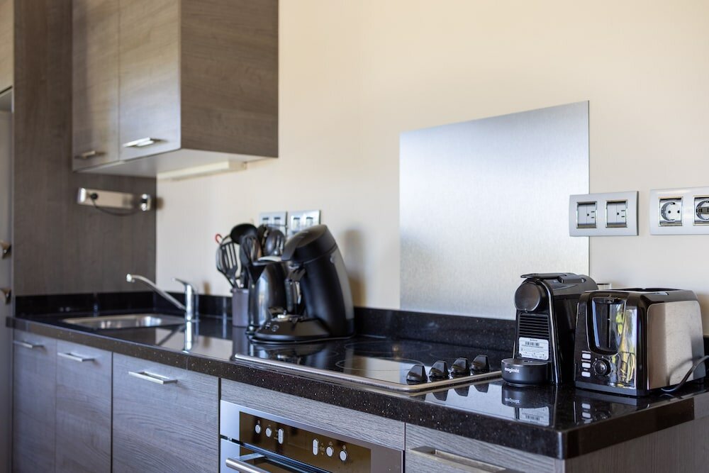 Фото La Maya Beach Spanish Water Luxury Apartment