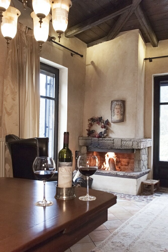 Фото Ostra Menalon Luxury Suites