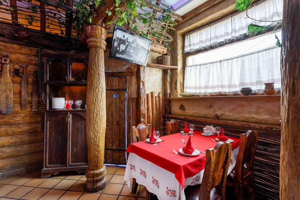 Фото Династия