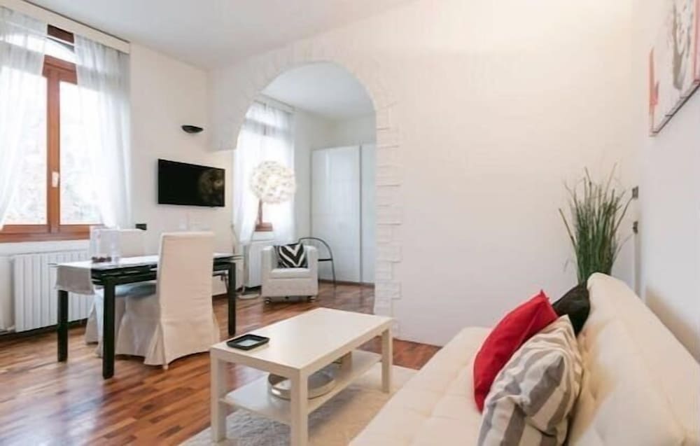 Фото Optimus Host Cermenate Apartment