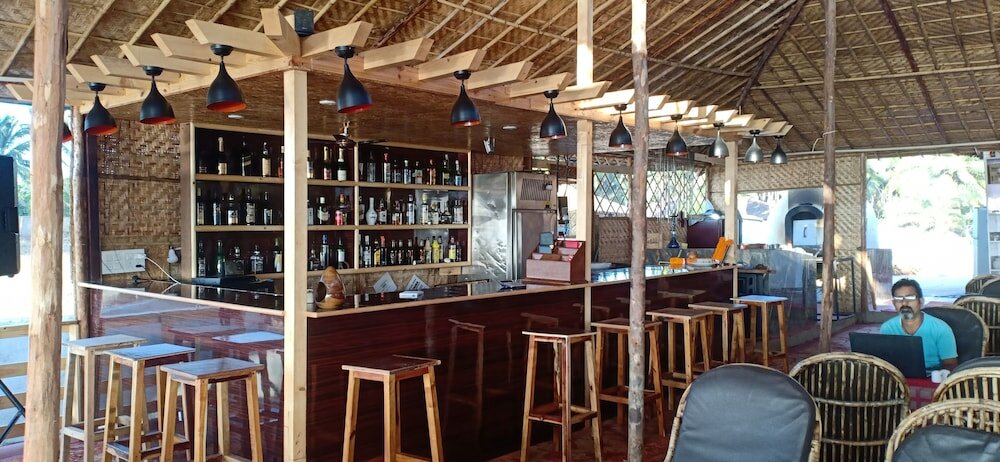 Фото Osaiba Beach Resort